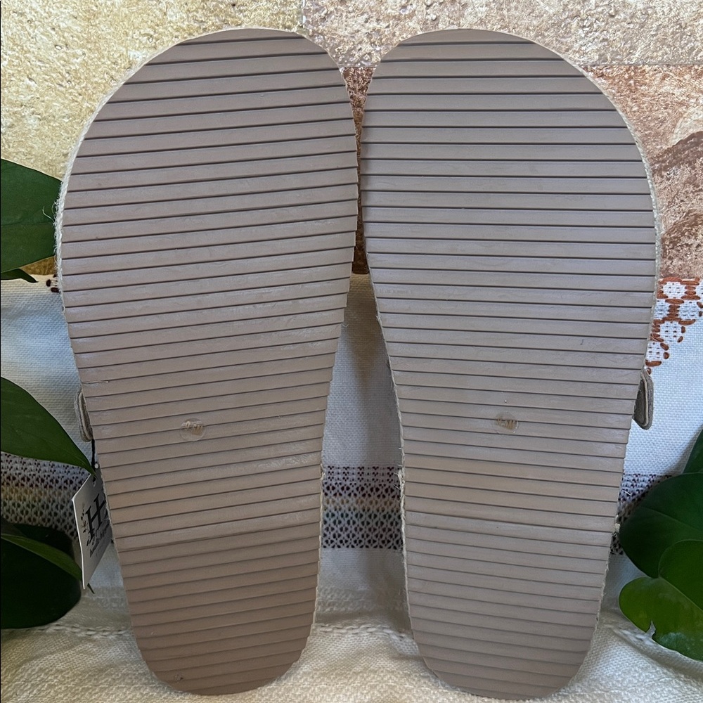 NEW Haute Hippie Aria 100% Suede Buckle Espadrille Tan Slip-On Mule Clogs US 9.5 - Picture 3 of 15